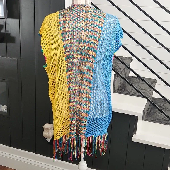 Crochet Fringe Oversized Top - Picture 5 of 8